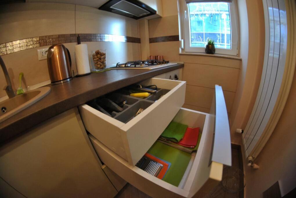 Modern & Central Apartment In North Of Bukares Bagian luar foto